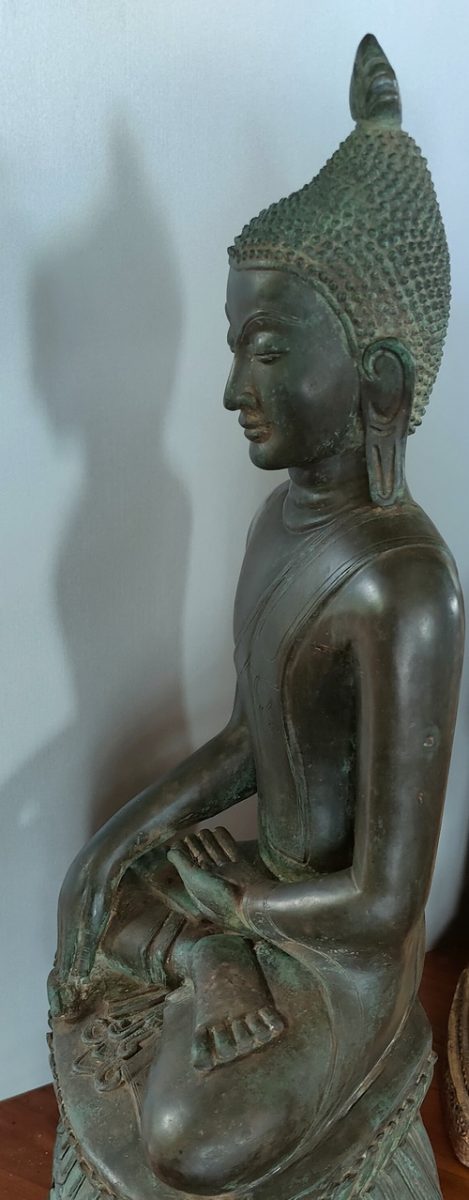 Side view Burmese Pagan Bronze Buddha Statue