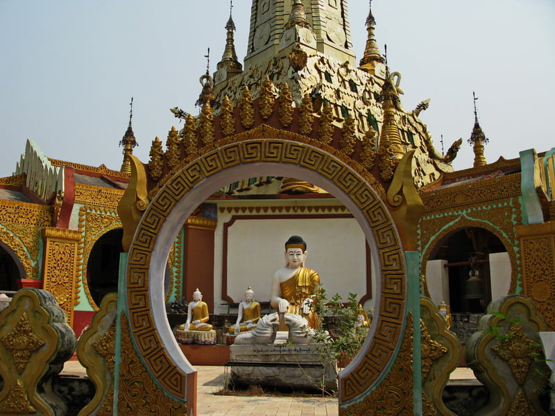 Temple garden at Mya Kyauk Monastery